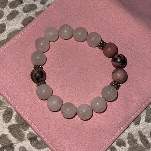 Rose quartz beaded bracelet